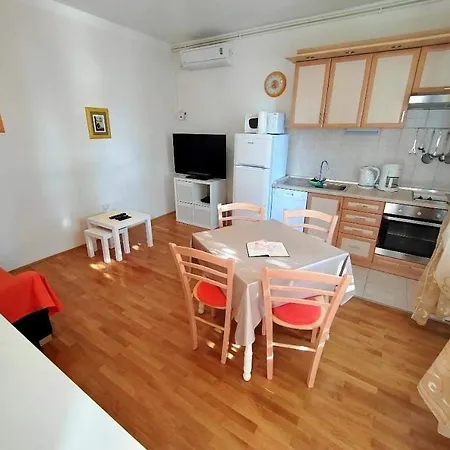 Apartman By The Sea Barbat, Rab - 22424 *